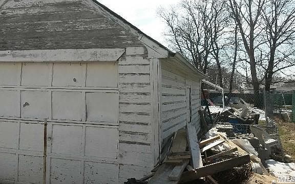 3rd image of 485 Pinebrook Ave