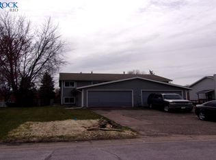 7821 Xerxes Ct N, Brooklyn Park, MN 55444