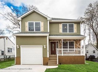 34 Sycamore Ave, Middletown, NJ 07748