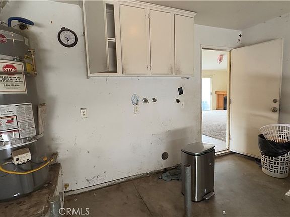 4th image of 2643 N Fitzsimmons Ave