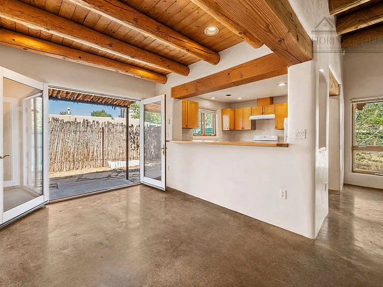 530B Lolita St — Photo 12