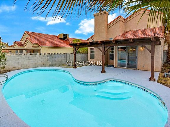 3rd image of 6804 Midpark Cir