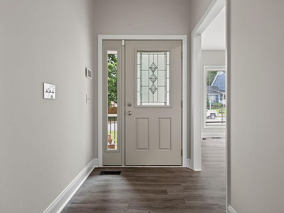 3rd image of 2808 Tryon Pines Dr