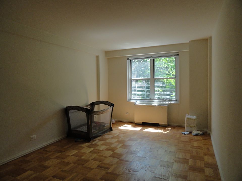 1st image of 401 E 81st St APT 3L