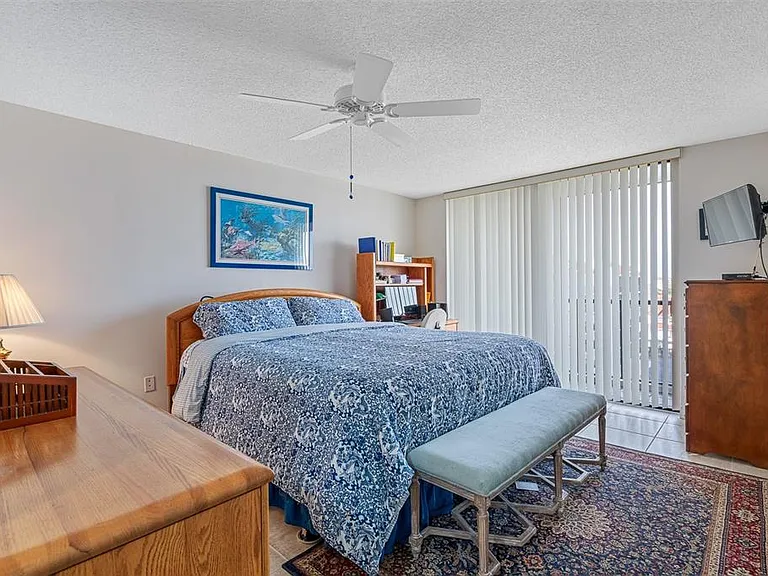 19111 Vista Bay Dr #612 — Photo 7