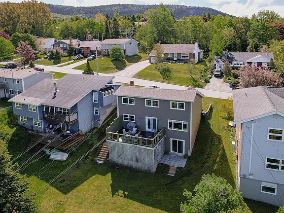 3rd image of 41 Raymond Heights
