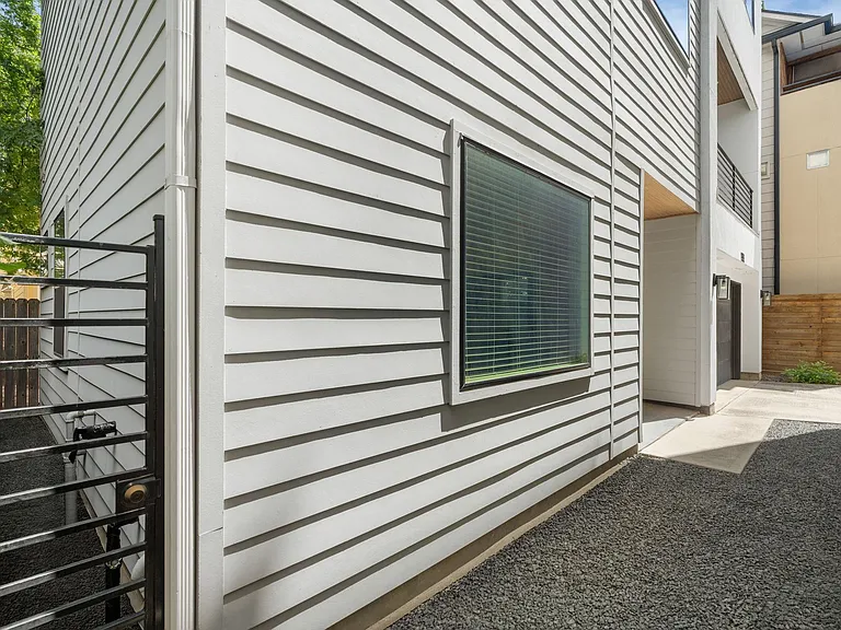 6010 Truro St #C — Photo 5