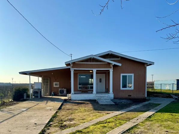 7041 E Conejo Ave, Selma, CA 93662
