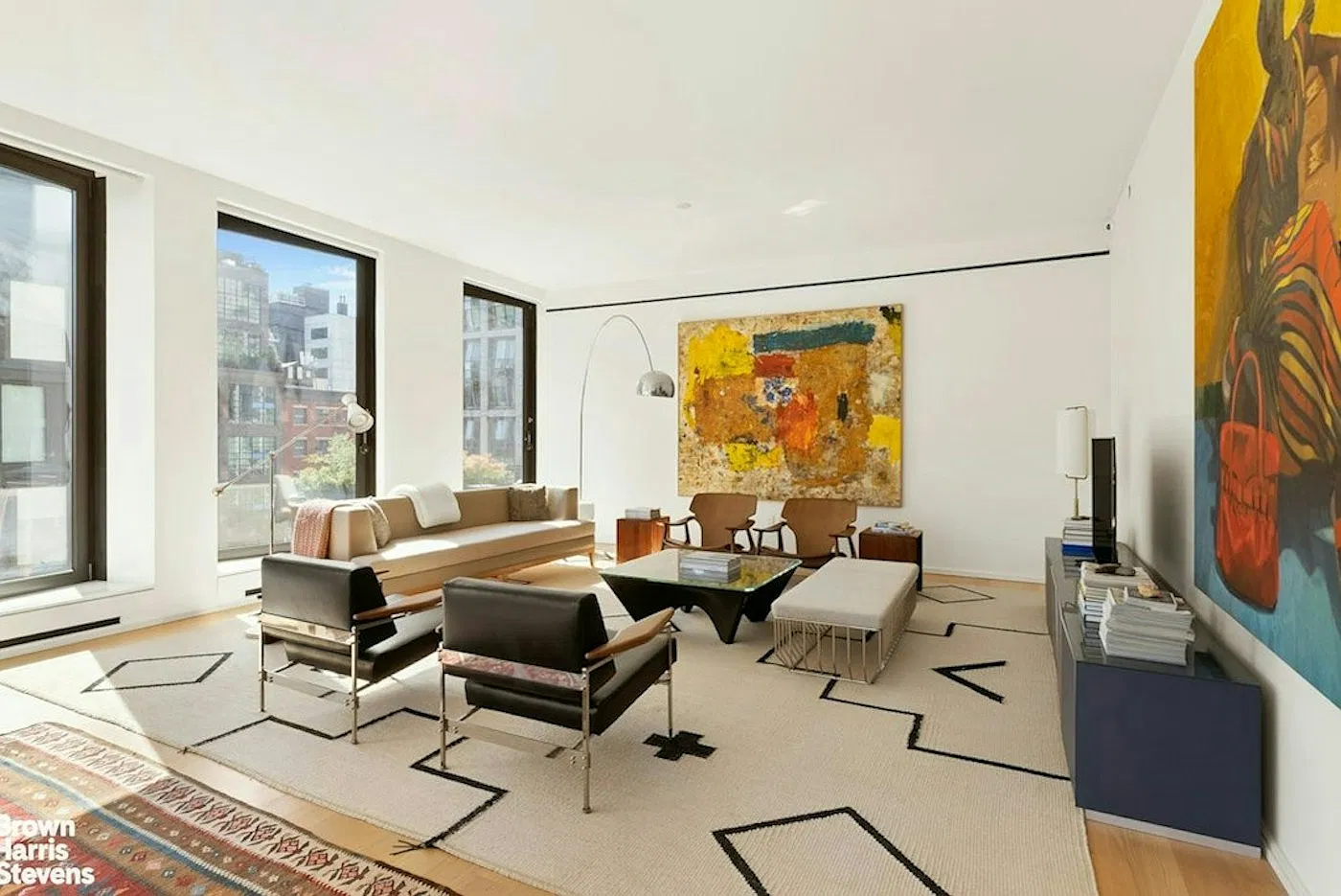 505 West 19th Street — Photo 3