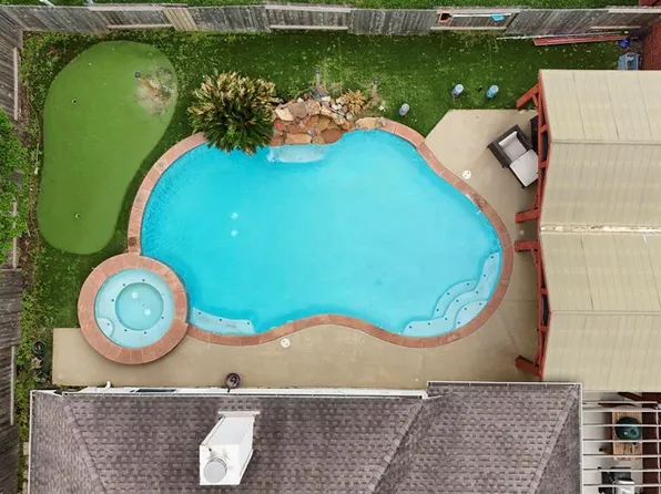 16543 Stone Prairie Drive, Houston, TX 77095