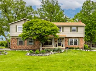 1185 Starkey Rd, Zionsville, IN 46077