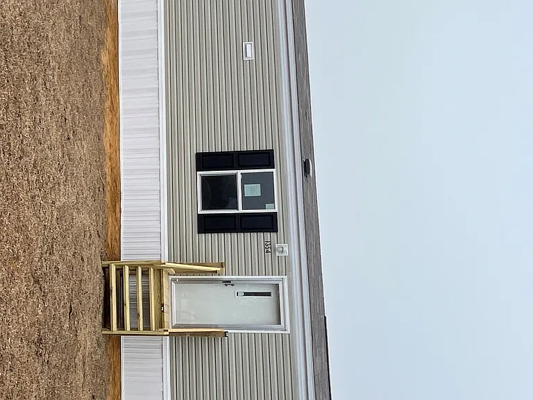1054 Meekins Rd — Photo 32