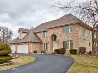 24241 S Shady Oaks Trl, Crete, IL 60417