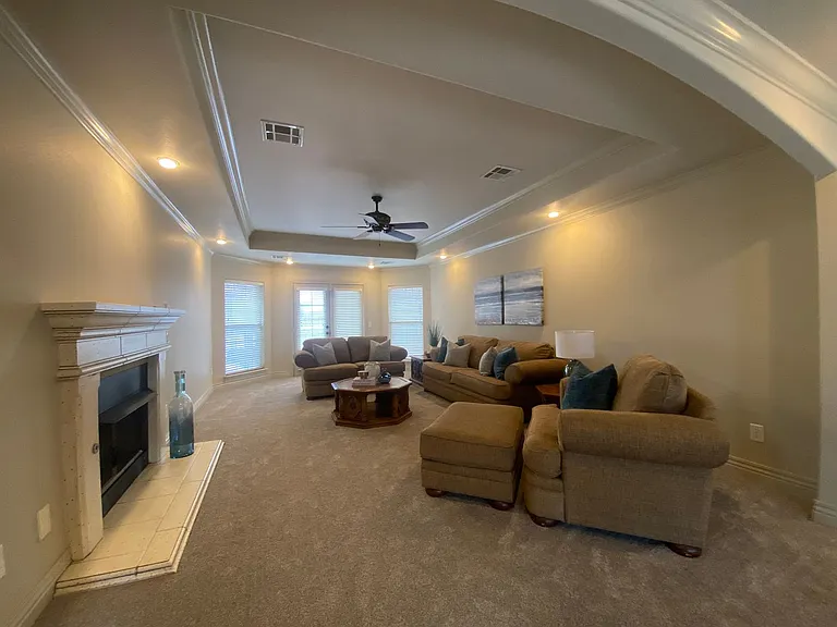 3605 N Narcissus Ave — Photo 39
