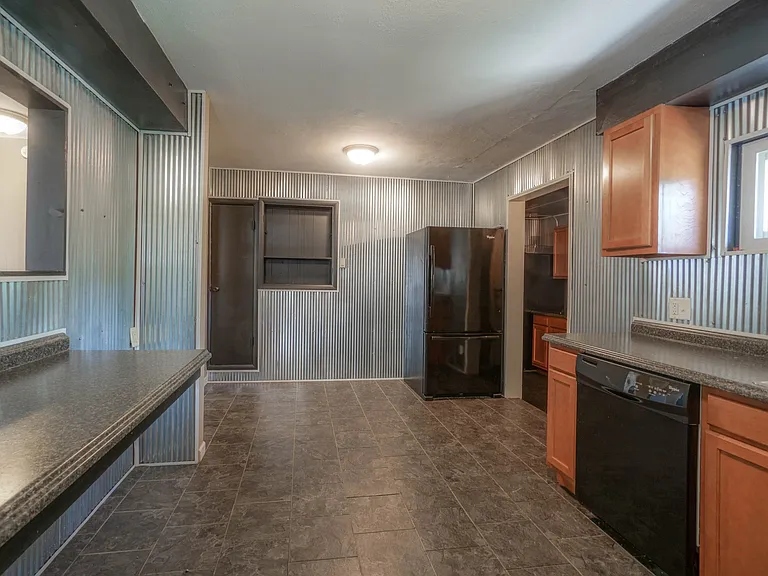 416 N Lincoln St — Photo 84