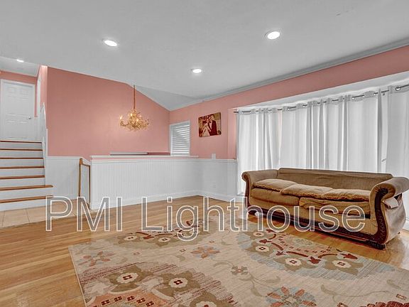 5th image of 257 Center St