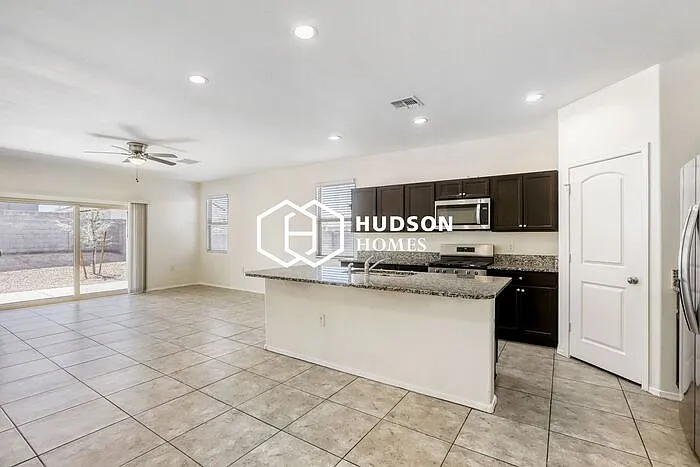 3001 N 306th Ln — Photo 7