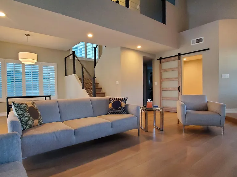 1301 W Windrift Way — Photo 4
