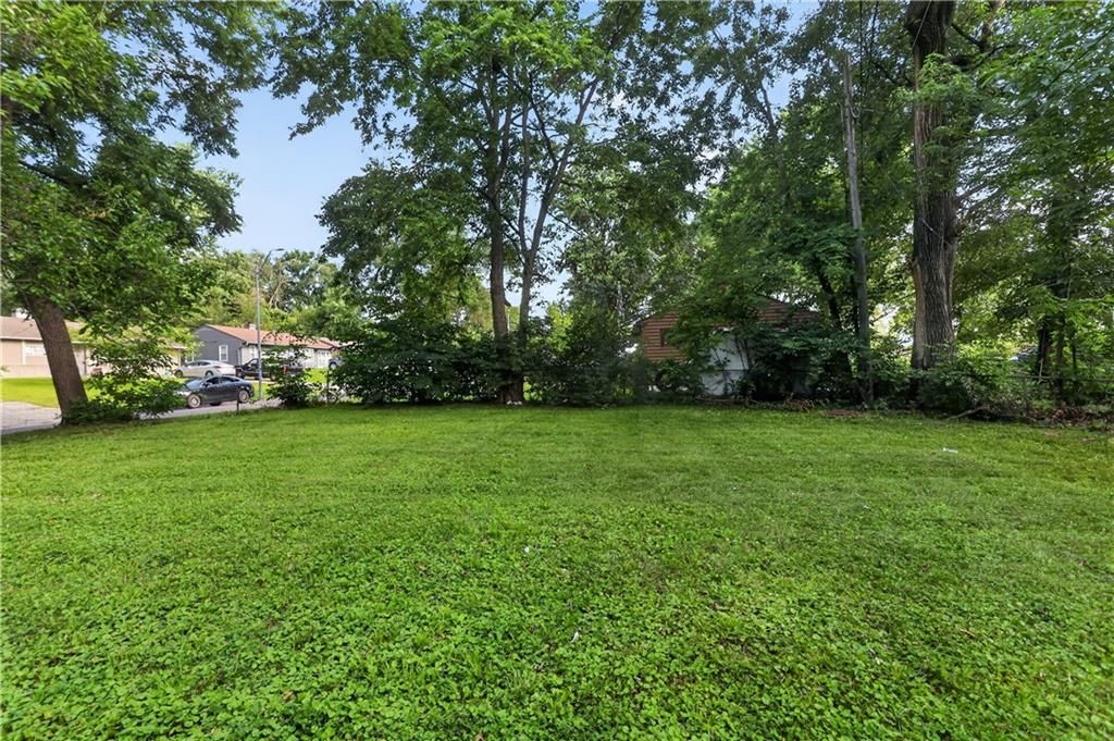 11403 Winchester Ave, Kansas City, MO - More