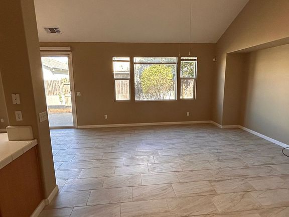 4th image of 765 Brittanyann Ln
