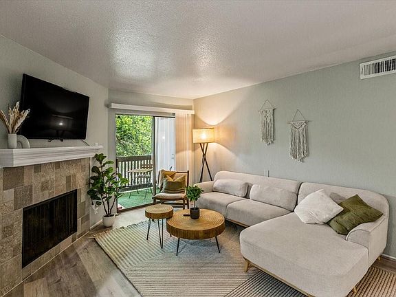 2nd image of 2601 S Braeswood Blvd APT 1404