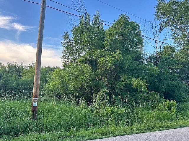 2nd image of Lt3 4TH STREET