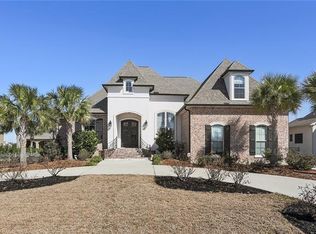 215 Azores Dr, Slidell, LA 70458