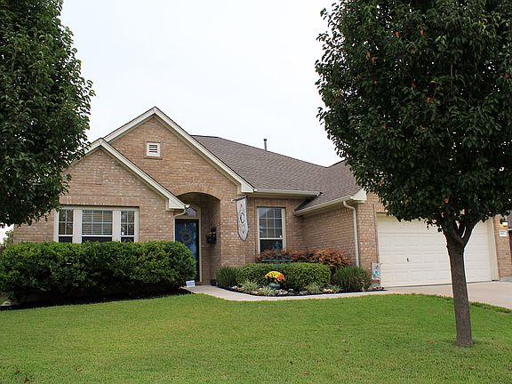 3rd image of 611 Stevenage Dr