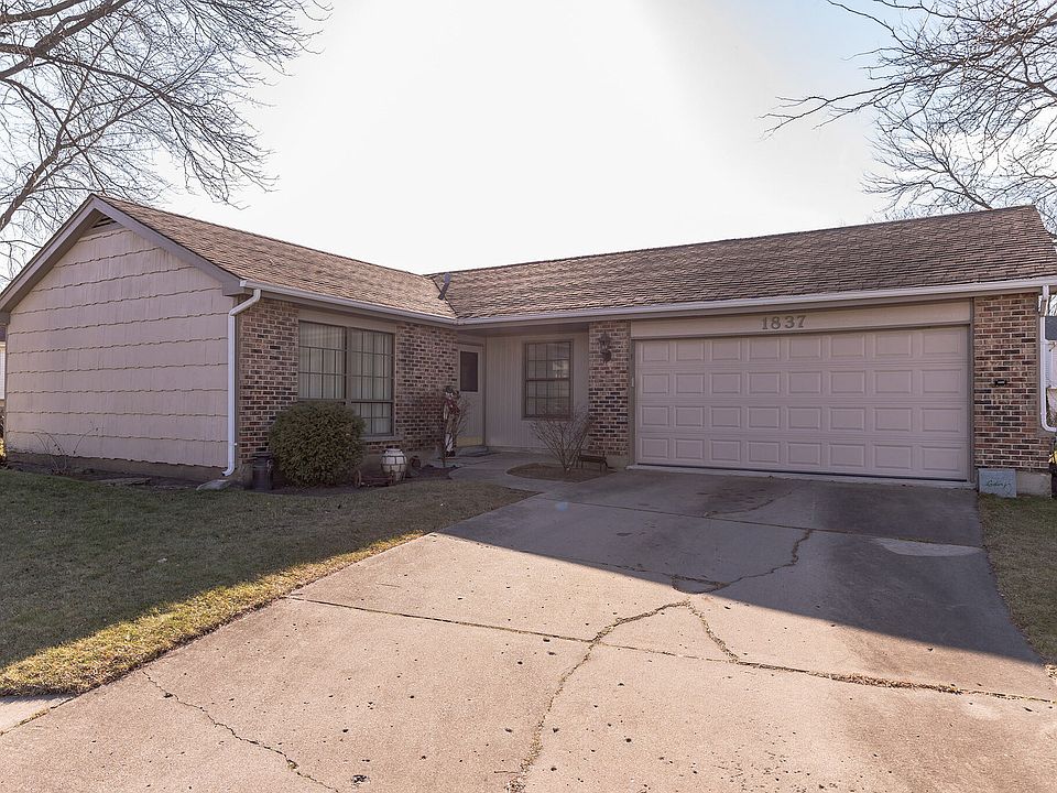 1st image of 1837 Williamsburg Dr