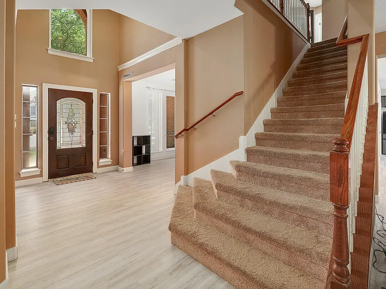 2129 Clear Lake Pl — Photo 4