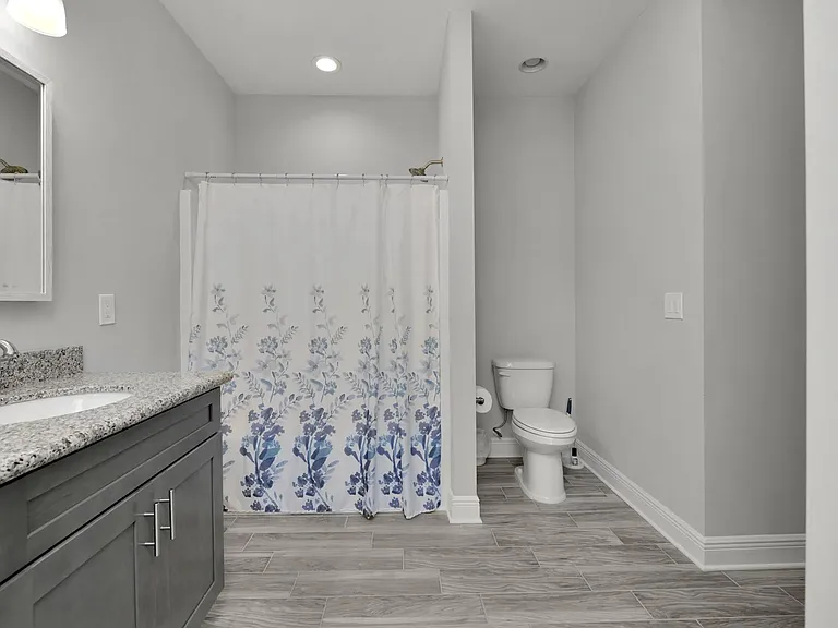 615 Lakeview St — Photo 22