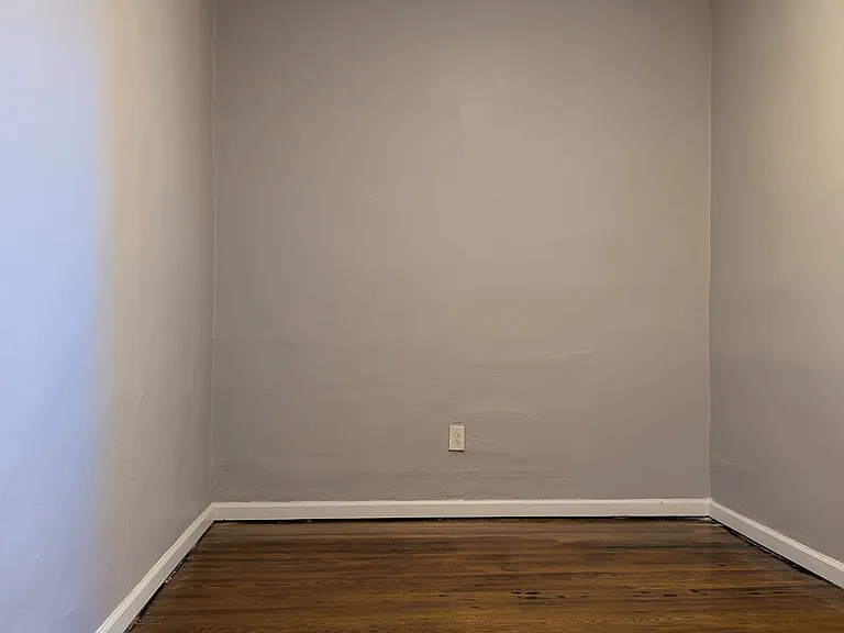 753-758 Jersey Ave #4 — Photo 7
