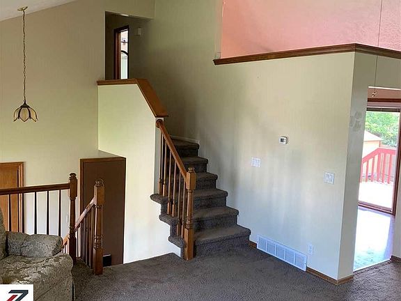 5th image of 1209 Terry Dr