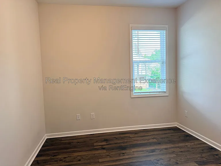 101 Brody Pine Way — Photo 36