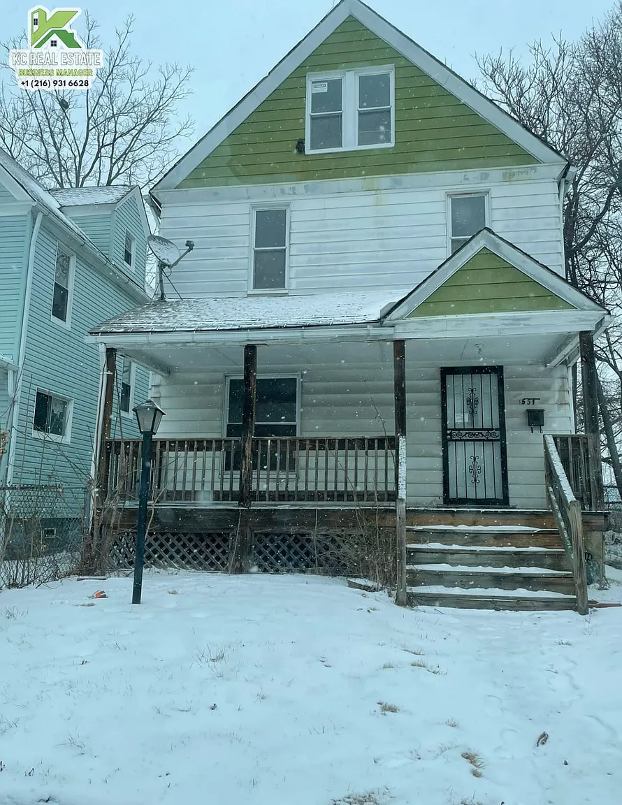 577 E 114th St photo 1
