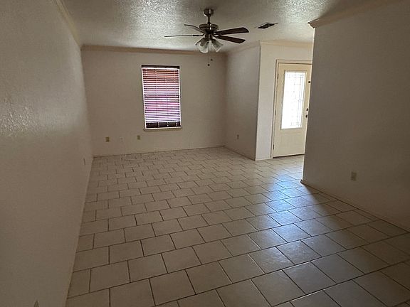 5th image of 638 Guerra Ln