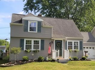 1576 Love Rd, Grand Island, NY 14072