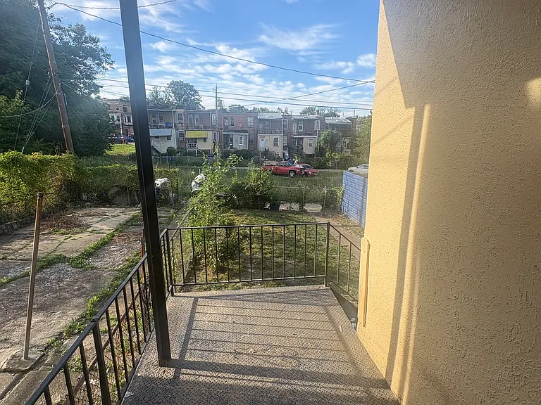 2906 Presbury St — Photo 18