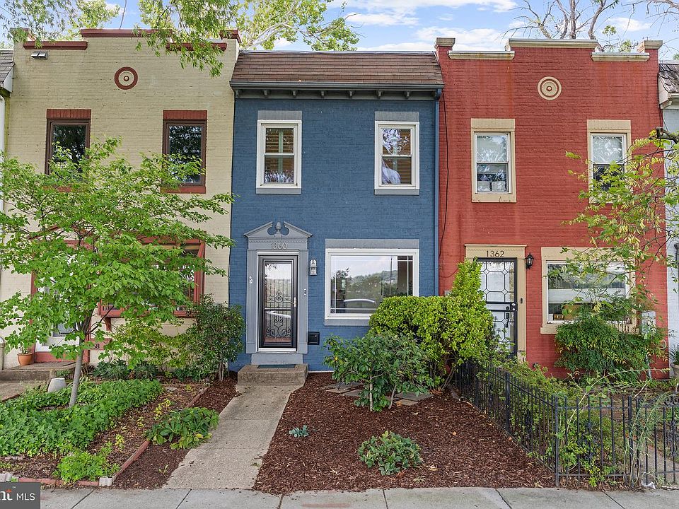 1st image of 1360 L St SE