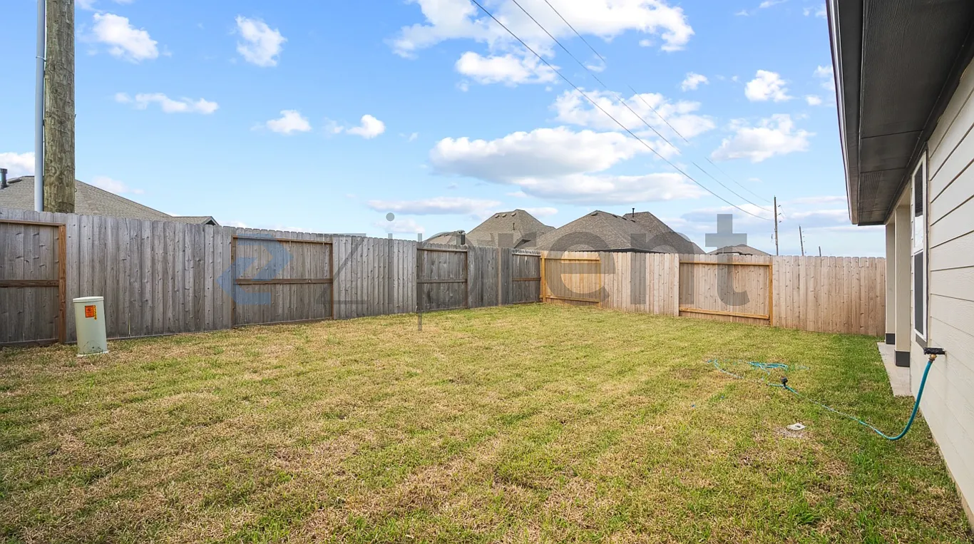 4 bed, 1778 sqft, $2,150 — Photo 3