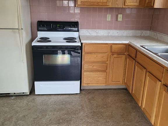 3rd image of 432 N Gettysburg Ave #2