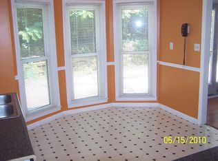 1952 Scarbrough Dr, Stone Mountain, GA 30088