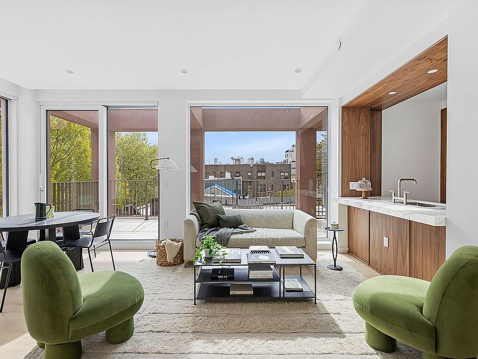 1st image of 109 Devoe St #7