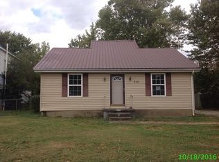 218 Dell Dr, Hopkinsville, KY 42240