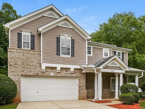 4th image of 7542 Brookwood Valley Ln