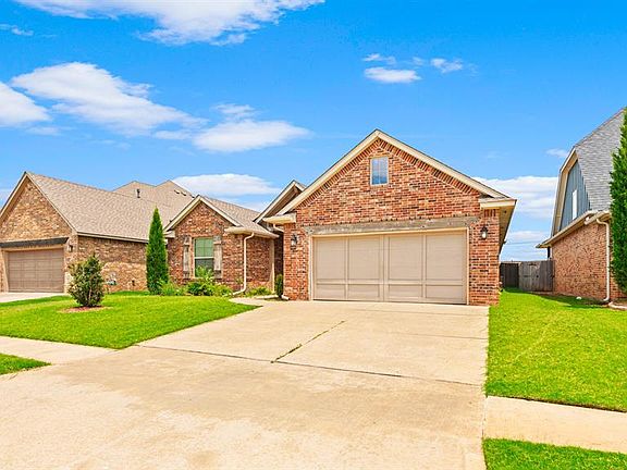3rd image of 14512 Privas Ln