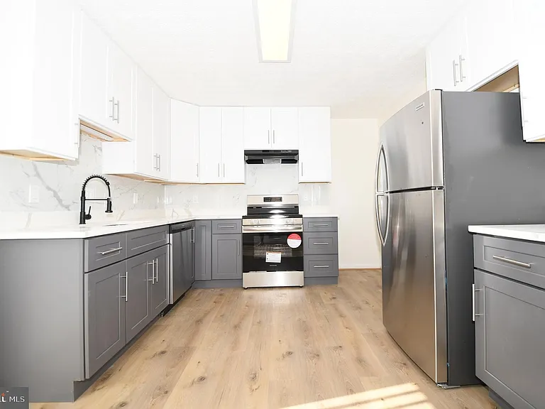 13246 Bayberry Dr #35 — Photo 10