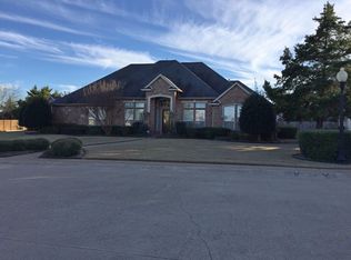 104 Cumberland Dr, Ovilla, TX 75154