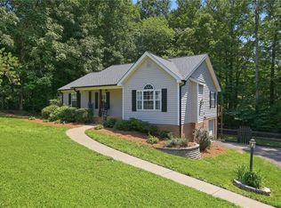 1035 Trinity Place Rd, Tobaccoville, NC 27050