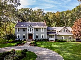 14 Stonewood Dr, Old Lyme, CT 06371